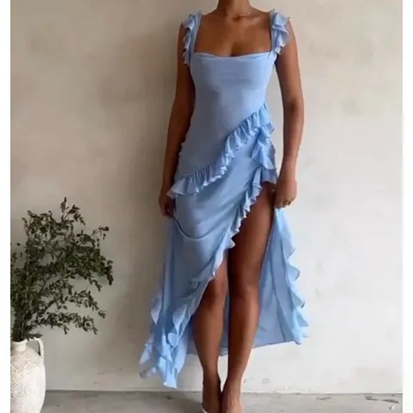 Elegant Blue Ruffle Maxi Dress - Picture 4 of 4